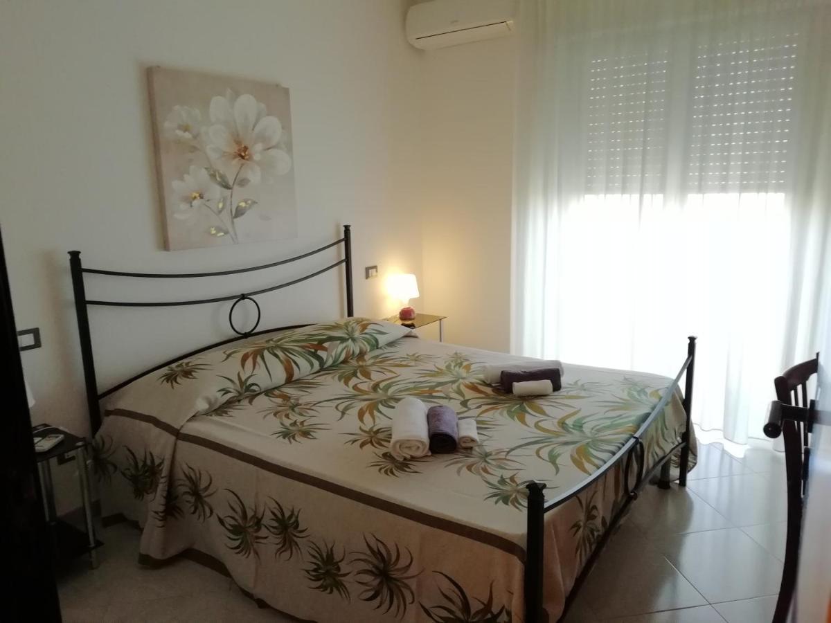 Da Luigi Locazioni Brevi Turistiche Bed & Breakfast Монополи Екстериор снимка